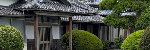 M NUR SALONの画像